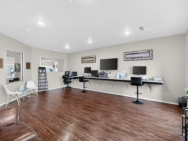 Spring River Business Center