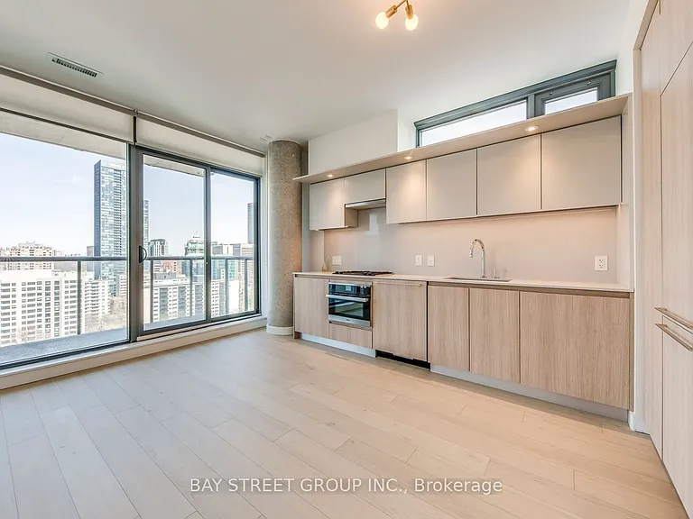 81 Wellesley St E #1907 — Photo 5