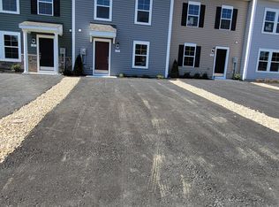 15 Pitch Pine Ct, Bunker Hill, WV 25413