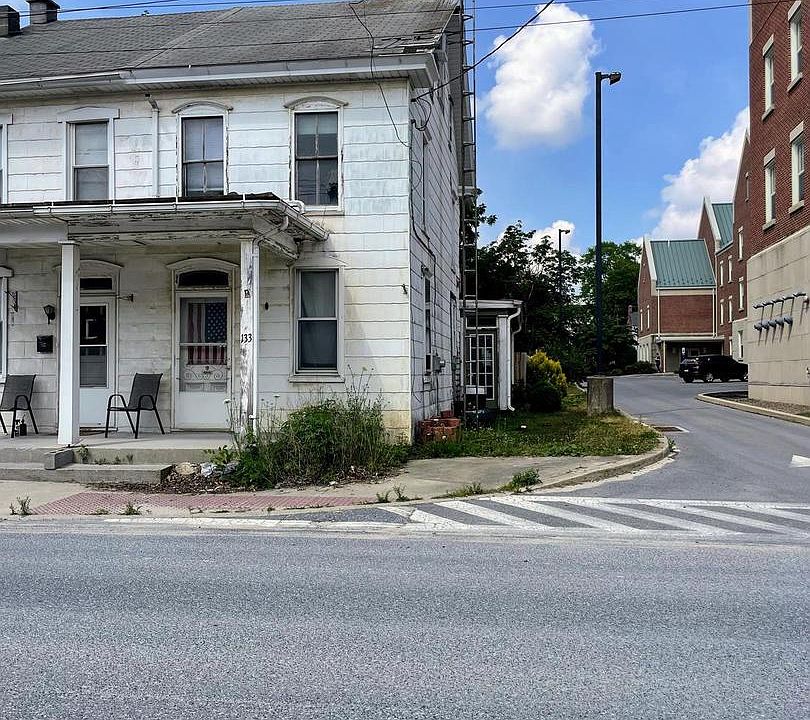 1st image of 133 N Railroad St