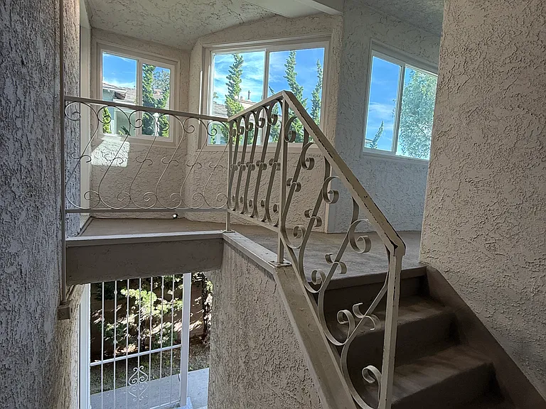 2465 Torrance Blvd — Photo 49