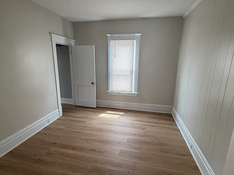 14 S Centennial St #1 — Photo 8