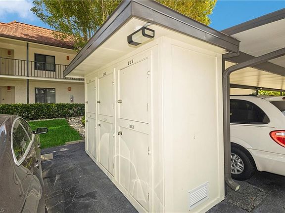 3rd image of 4963 Pepper CIR #D-202