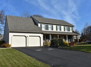 6765 Windermere Ct, Allentown, PA 18104