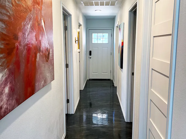 300 W Neil Armstrong Pl — Photo 8