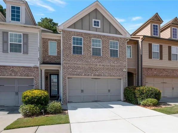 3275 Clear View Dr, Snellville, GA 30078