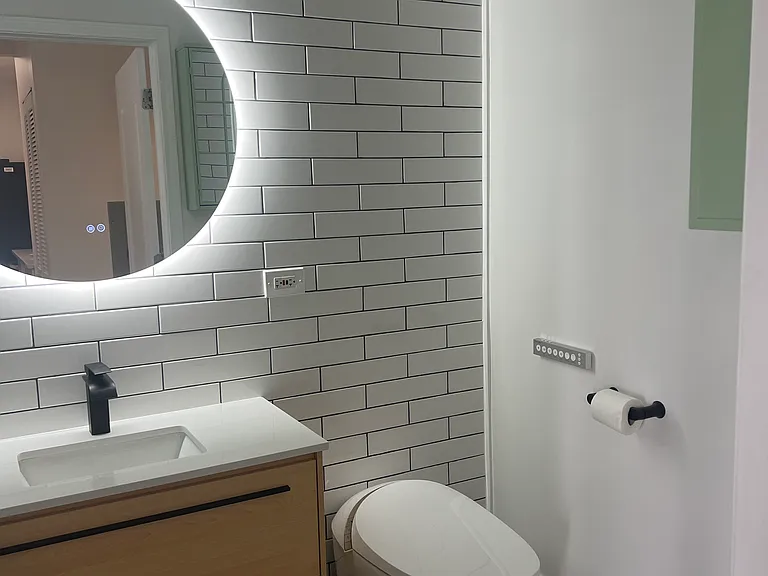 630 N State St #1901 — Photo 12