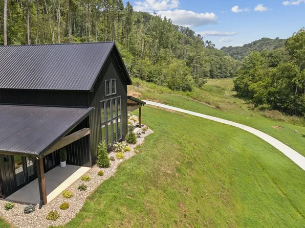 1919 Ferguson Hill Rd, Lafayette, TN 37083