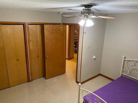 5th image of 108 Spruce St