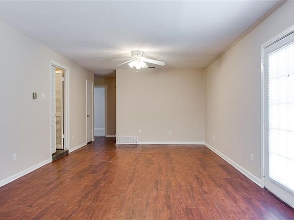 4th image of 4114 Justice Ln