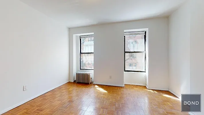 Rented by Bond New York | media 3