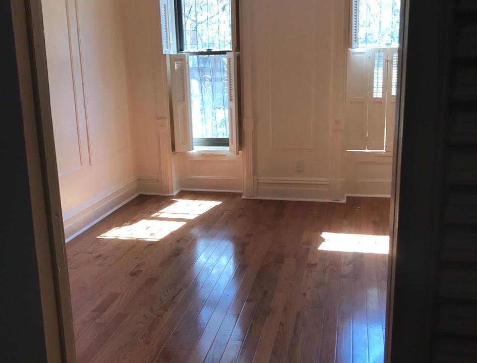 1st image of 185 Halsey St Floor 2