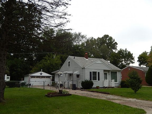 2nd image of 2027 N Parent St
