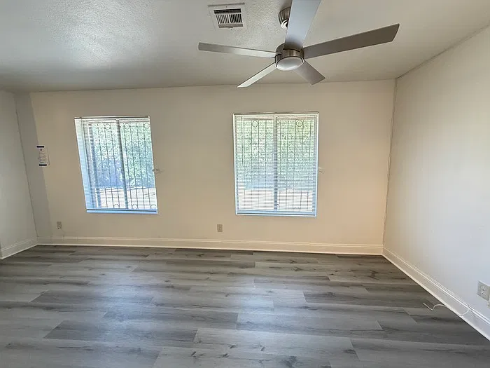 2 bed, 1.0 bath, 1000 sqft, $1,235 — Photo 4