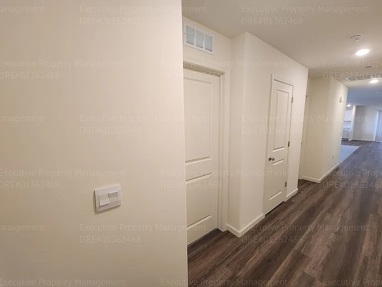 8921 Kemi St — Photo 5