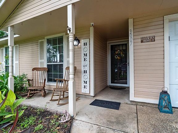 4th image of 3007 Brook Dr