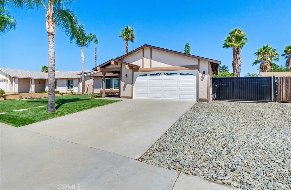 3 bed, 1314 sqft, $2,950 — Photo 1