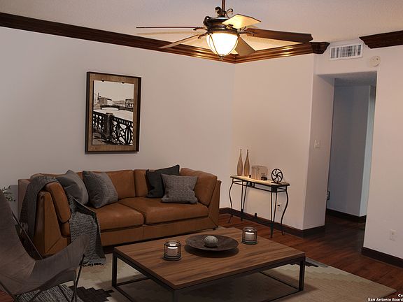 3rd image of 7083 N Holiday Dr #7083