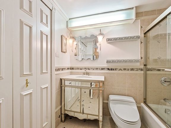 5th image of 106 Central Park S APT 6L