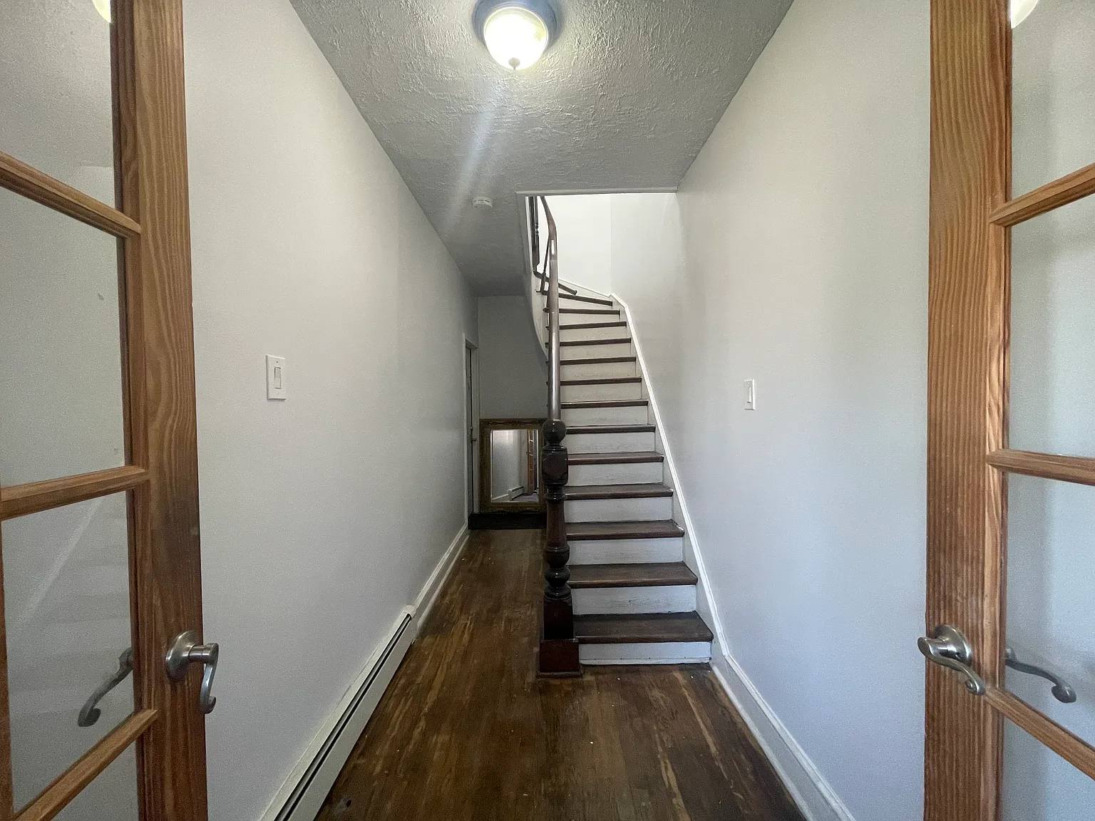 3 bed, 800 sqft, $2,600 — Photo 3