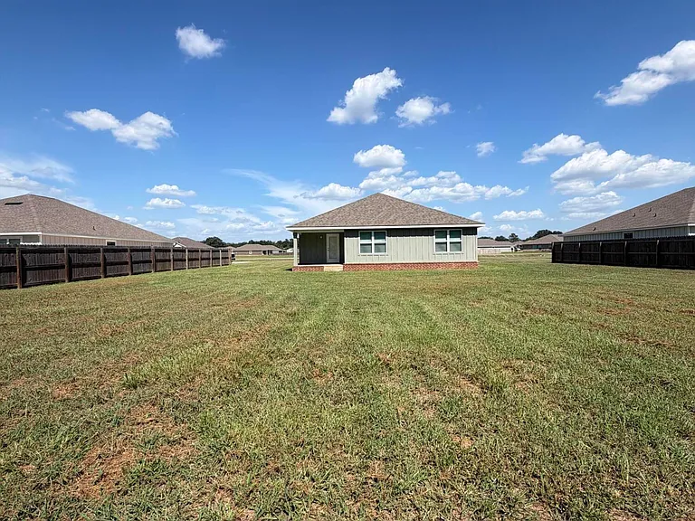 148 Magnolia Farms Dr — Photo 2