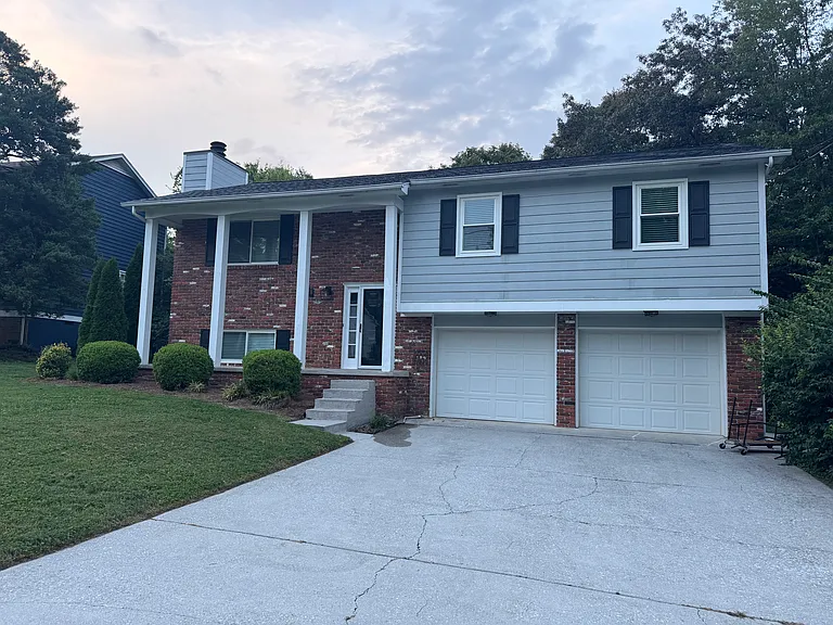 2121 Bishops Bridge Rd — Photo 41