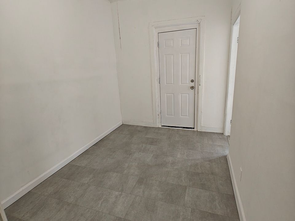 2nd image of 76 Hirschbeck St #Uf