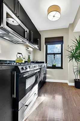 Sold by City Connections Realty | media 12