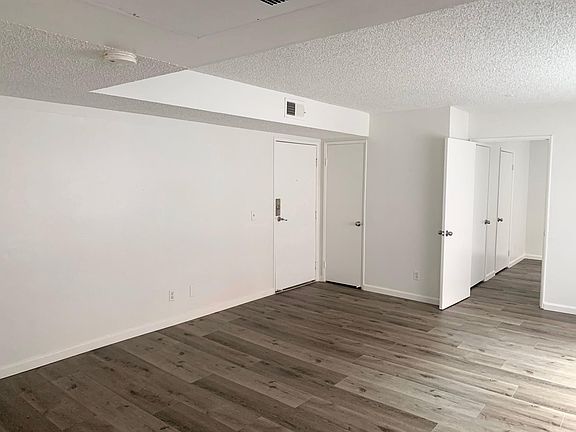 2nd image of 724 S Berendo St #1D