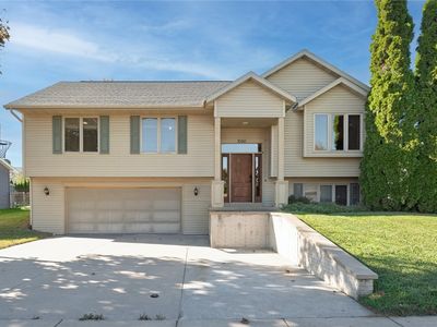 1060 S 26th St, Marion, IA, 52302