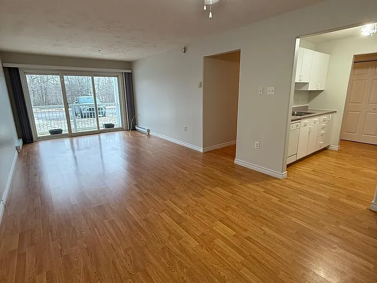 230 Mapleton Rd — Photo 4