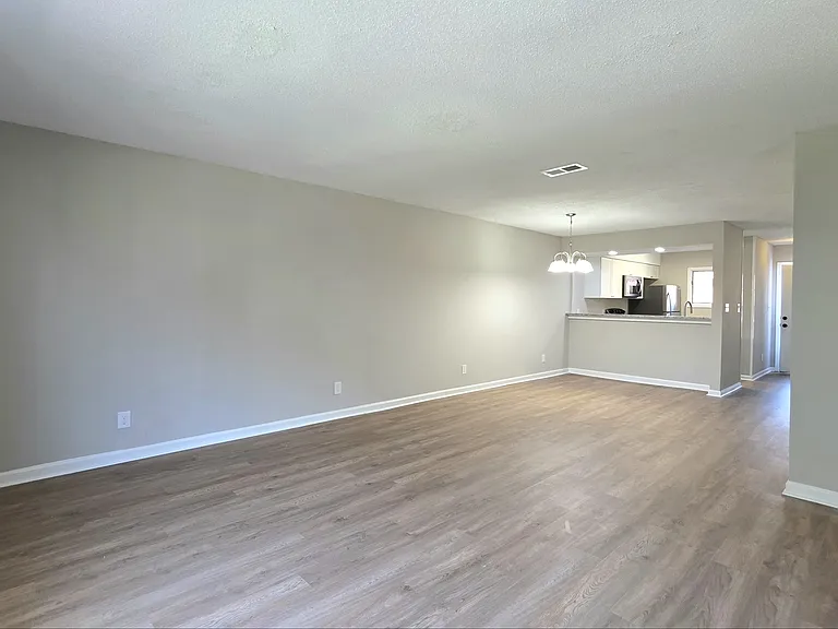 409 Garden Dr #110A — Photo 7