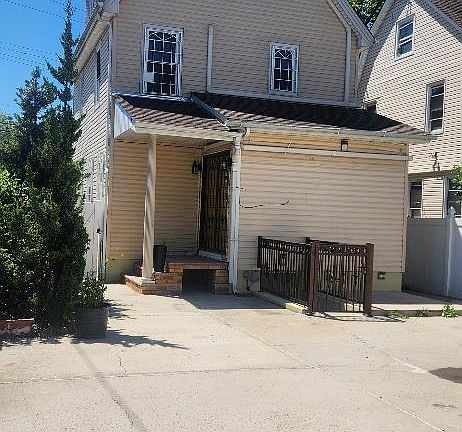 3rd image of 13019 116th Avenue