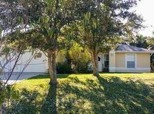 6057 Pecan Cir, Labelle, FL 33935