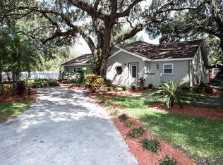 513 Gornto Lake Rd, Brandon, FL 33510