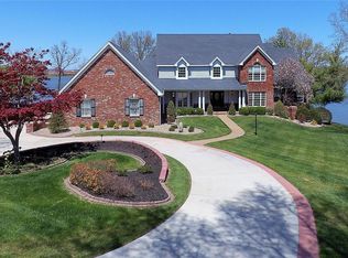 29 Holloway Dr, Lake Saint Louis, MO