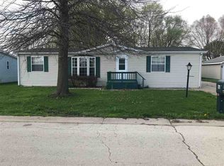 5394 Ebonywood Ln, Roscoe, IL