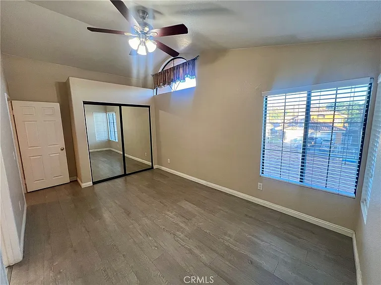 2909 Dorchester Cir — Photo 32