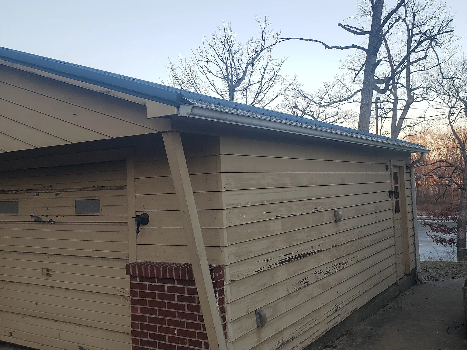 2 bed, 1269 sqft, $967 — Photo 2