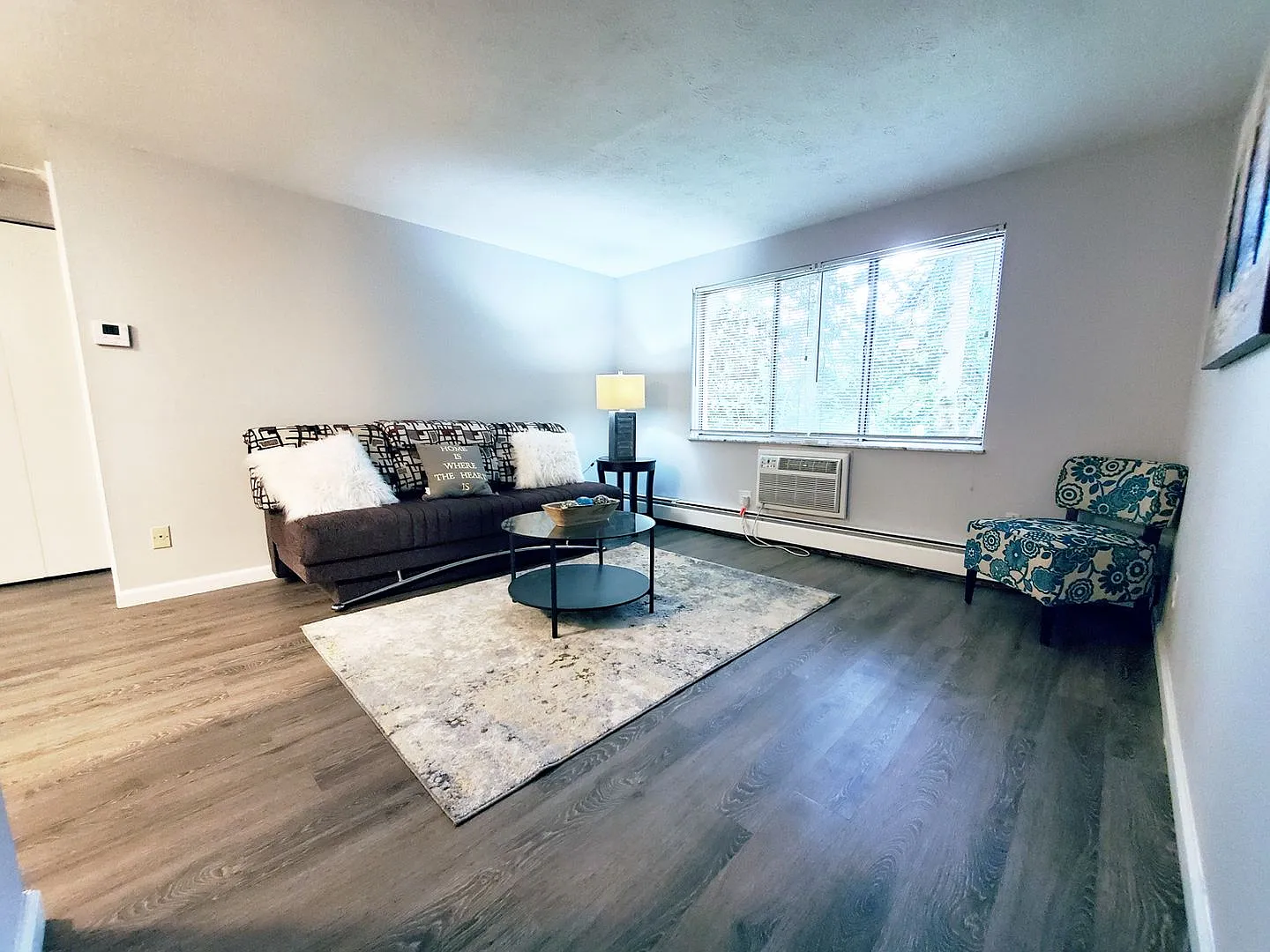 Smartland Parkwood Manor Apartments — Photo 3