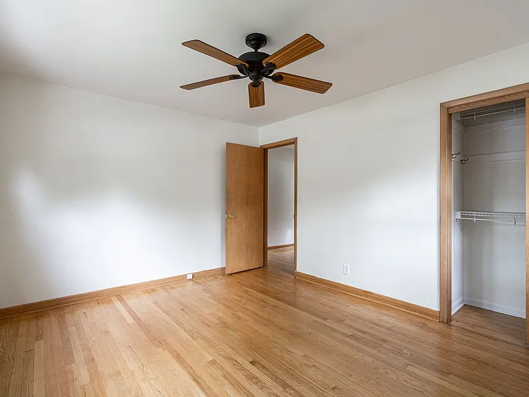 422 Gascoigne Dr — Photo 18