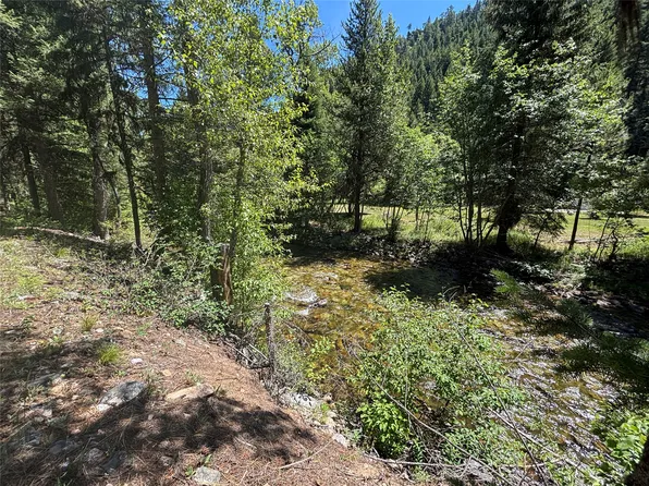 7076 Nez Perce Rd, Darby, MT 59829