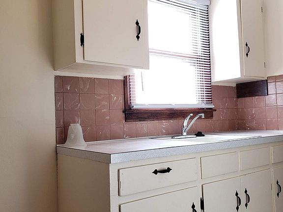 5th image of 1932 S Crescent Ave #1932