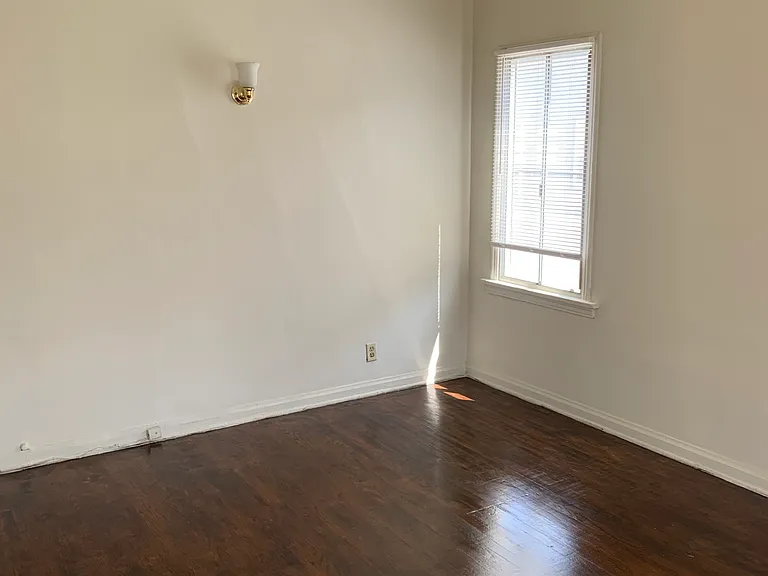 824 S Curson Ave #824 — Photo 13
