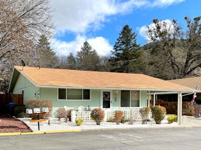 734 Brookside Cir, Rogue River, OR, 97537