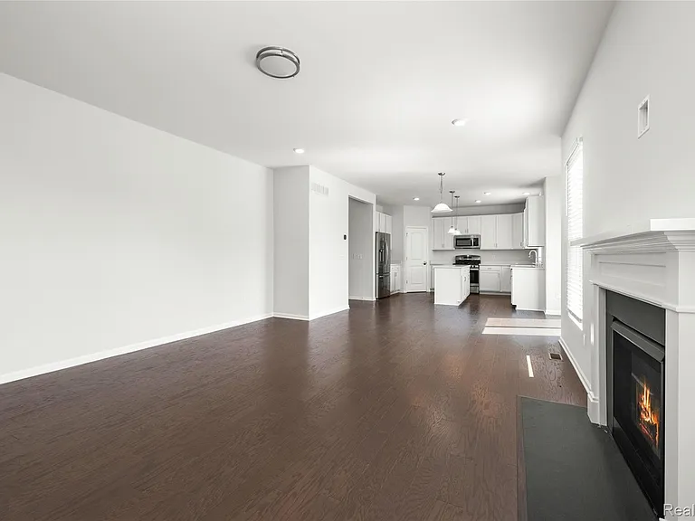 3449 Haverford Dr — Photo 8