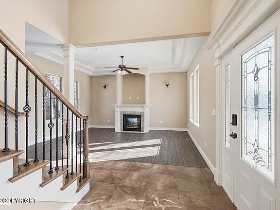 4th image of 180 W Riverdance Cir