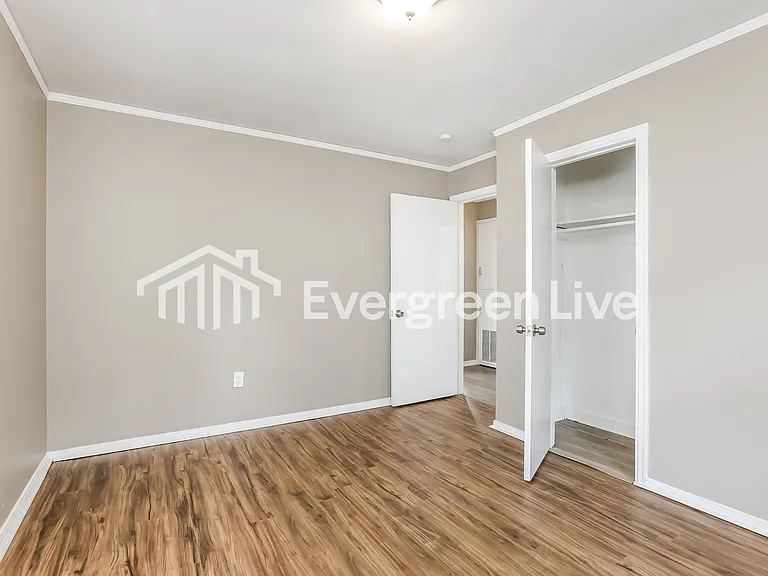 4612 Augusta St — Photo 8