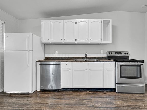5th image of 623 S Country Club Dr #12