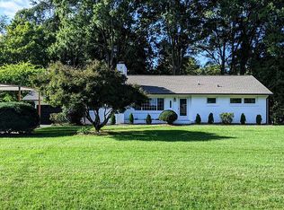 3816 Crosland Rd, Winston Salem, NC 27106